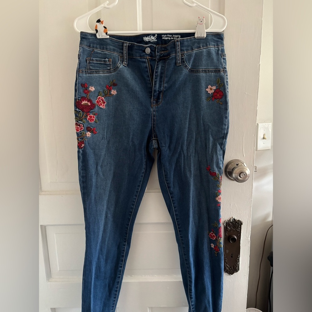 Mossimo Embroidered High-Waisted Jeggings